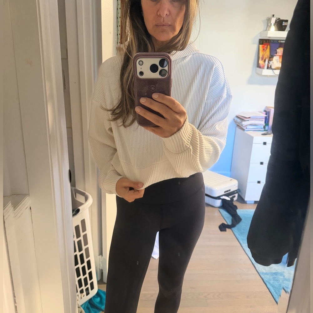 ALO Yoga Cream Muse Hoodie